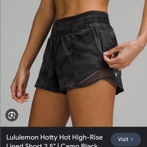 High rise 2.5’ hotty hot shorts